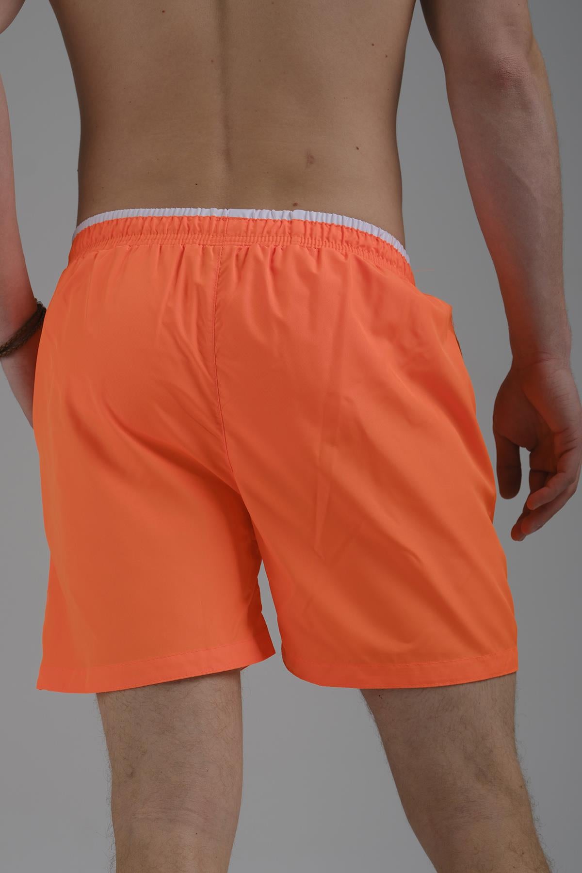 Alvise Slim Fit Beli Renk Detay Şeritli Basic Erkek Deniz Şortu