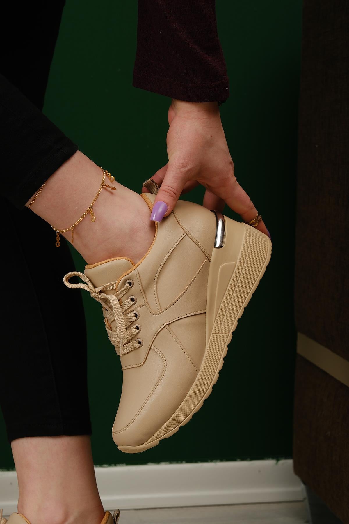 Darcia Metal Detaylı Kalın Platform Topuklu Kadın Sneaker