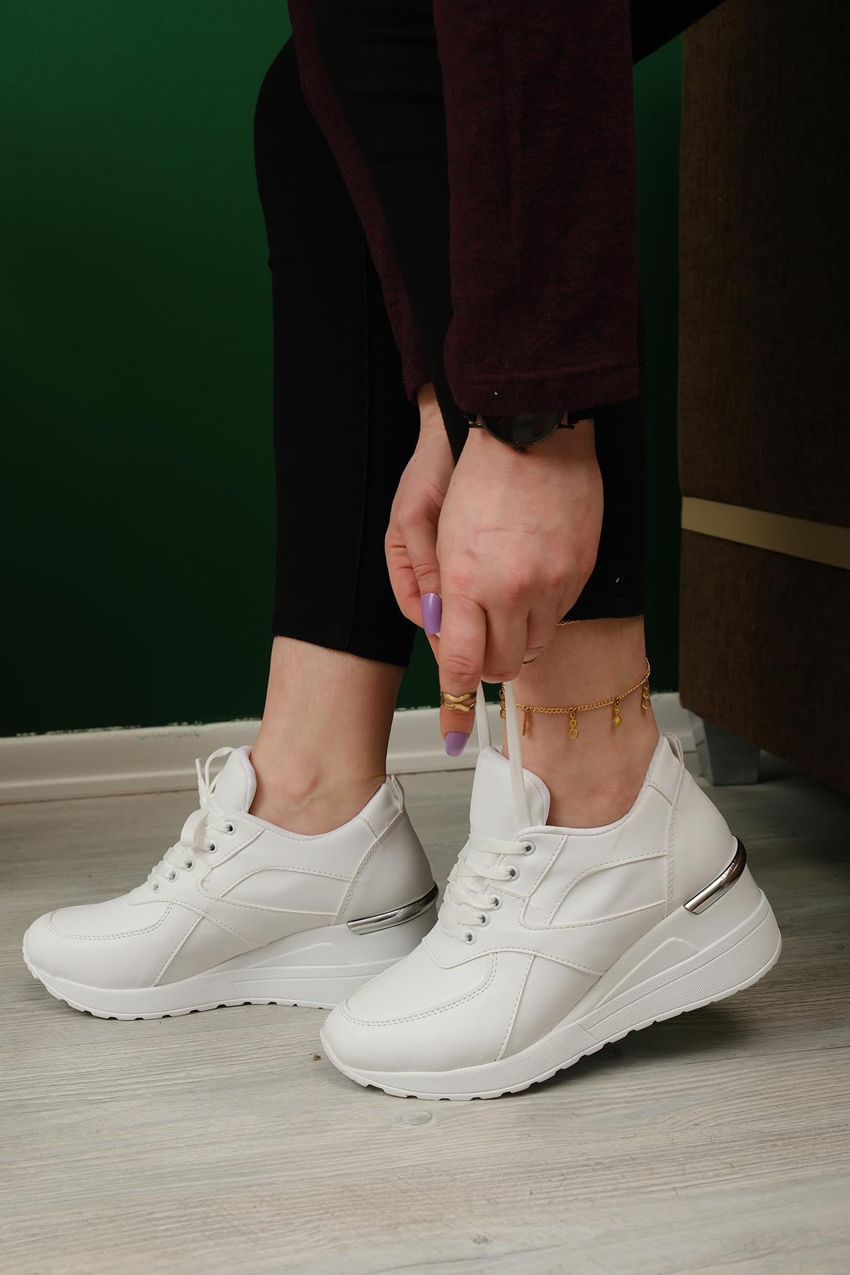 Darcia Metal Detaylı Kalın Platform Topuklu Kadın Sneaker