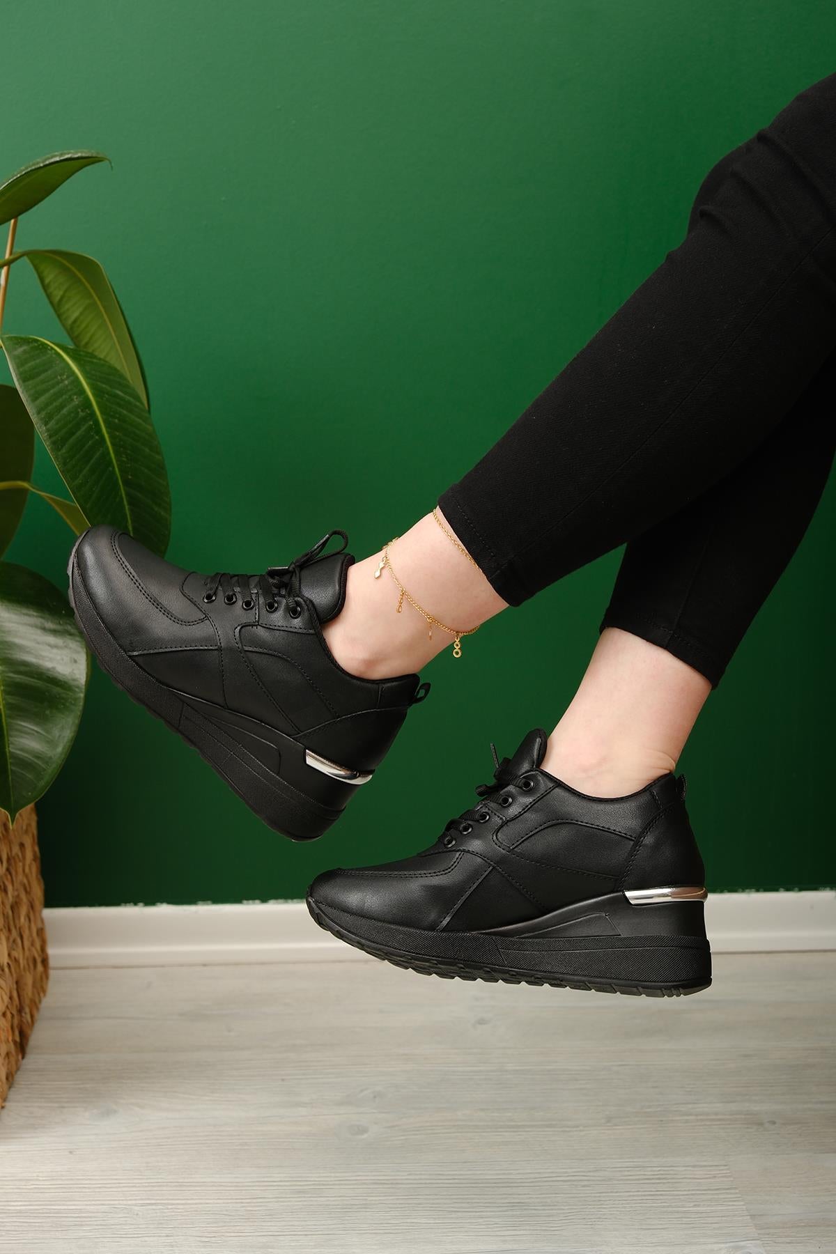 Darcia Metal Detaylı Kalın Platform Topuklu Kadın Sneaker