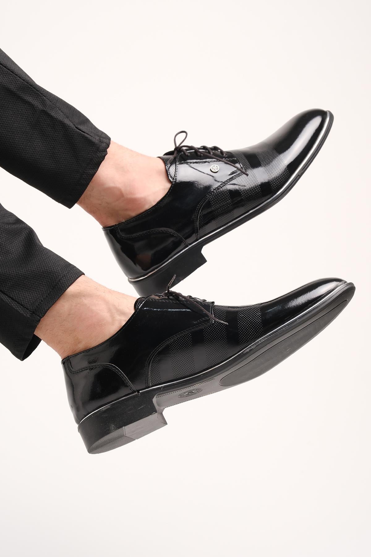 Falc 101 Rozet Detaylı Siyah Rugan Erkek Klasik Ayakkabı