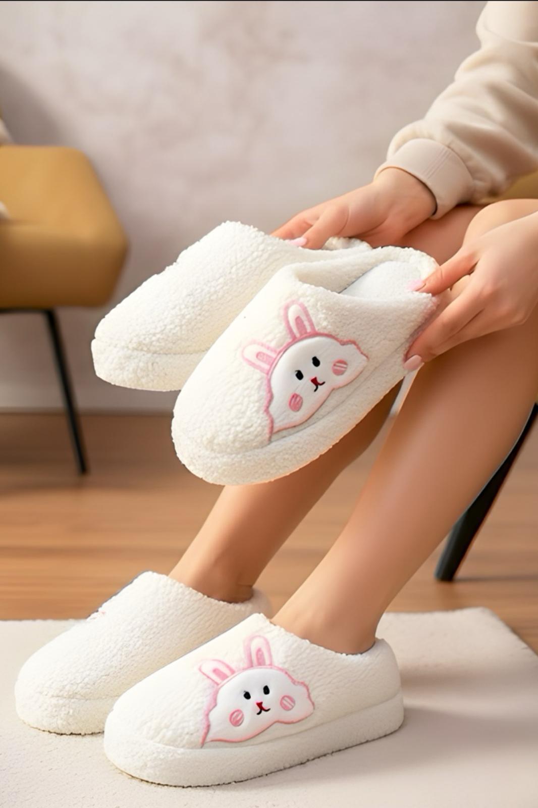 Ft 101 Tavşan Nakışlı Kadın Ev Terliği Peluş Terlik Çeyiz ve Bohça Terliği Ses Yapmaz Kalın Taban