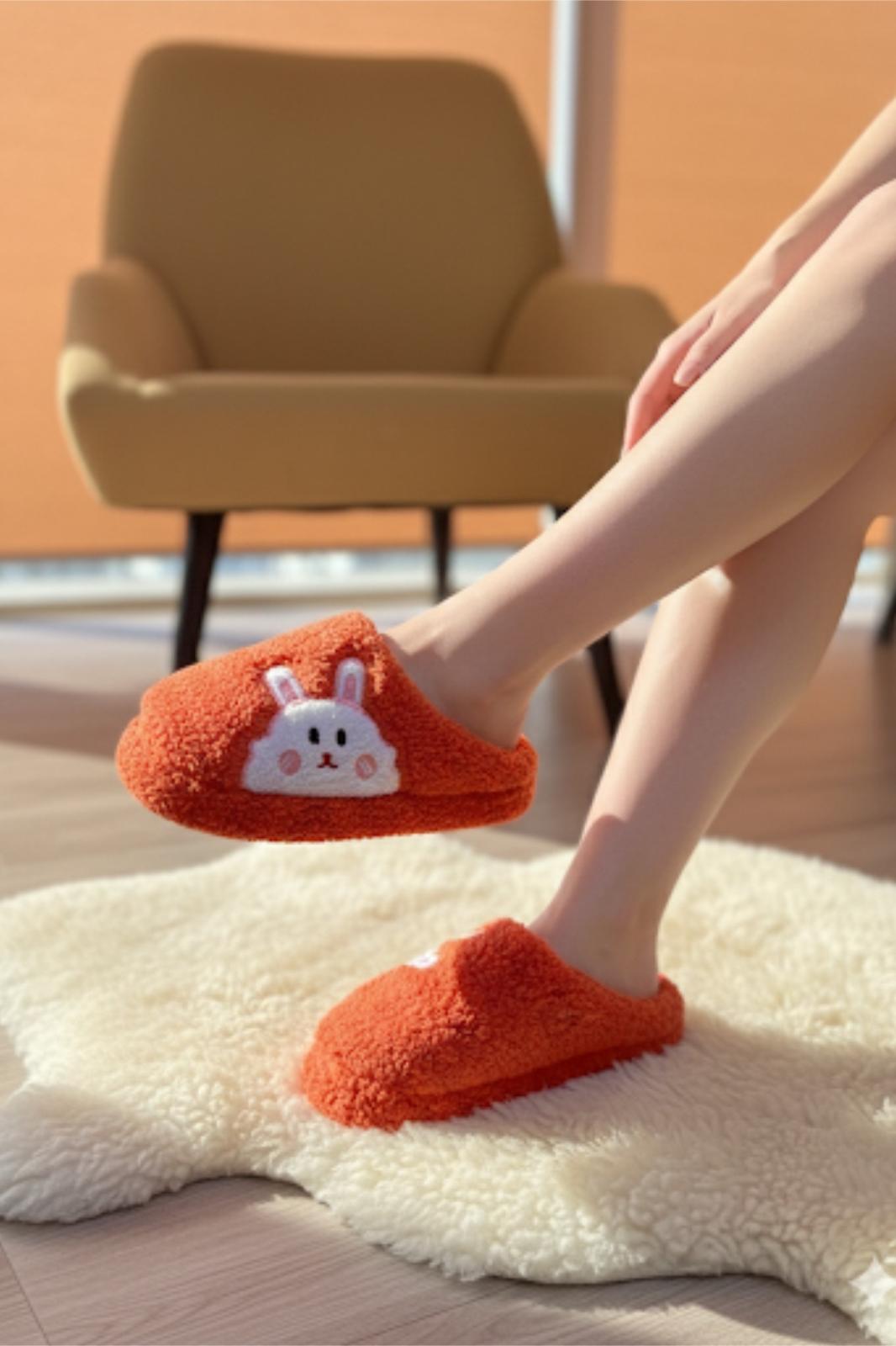 Ft 101 Tavşan Nakışlı Kadın Ev Terliği Peluş Terlik Çeyiz ve Bohça Terliği Ses Yapmaz Kalın Taban