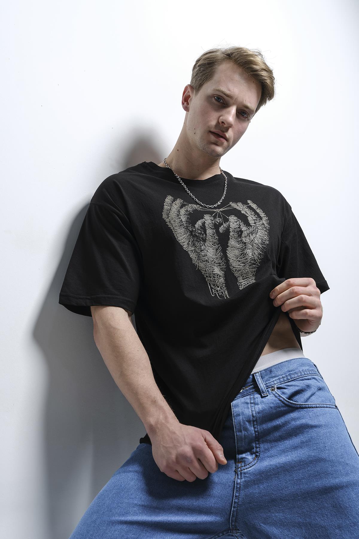 Joao Baskı Detaylı Unisex Bisiklet Yaka Oversize Tshirt