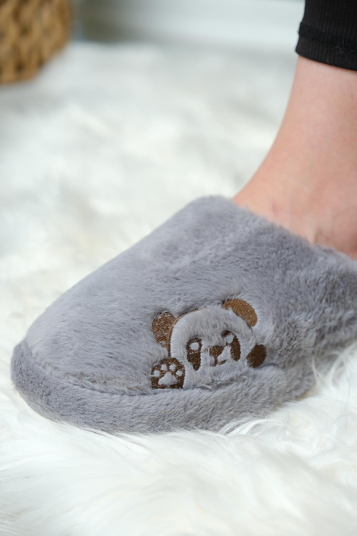 Panda Nakışlı Kadın Ev Terliği Peluş Terlik Çeyiz ve Bohça Terliği Ses Yapmaz Kalın Taban