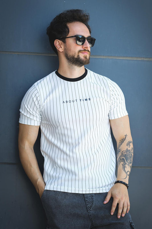 About Baskılı Çizgili Bisiklet Yaka Slim Fit Erkek Tshirt