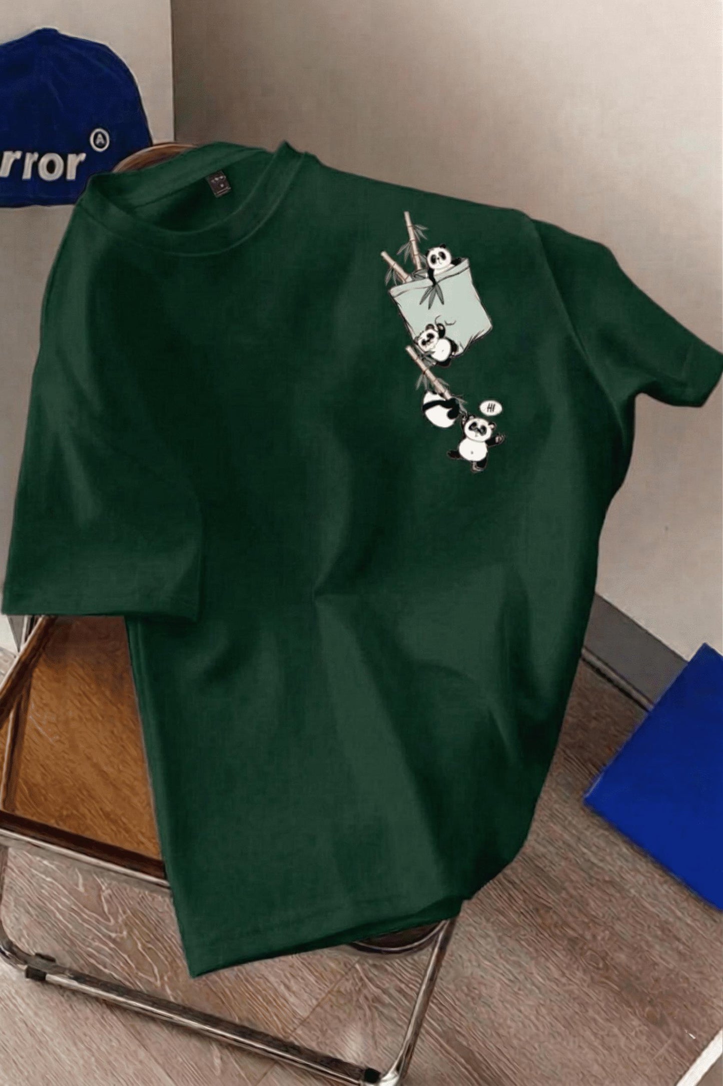 Bambu Panda Grafikli Cep Detaylı Kısa Kollu Oversize Unisex Bisiklet Yaka Tişört