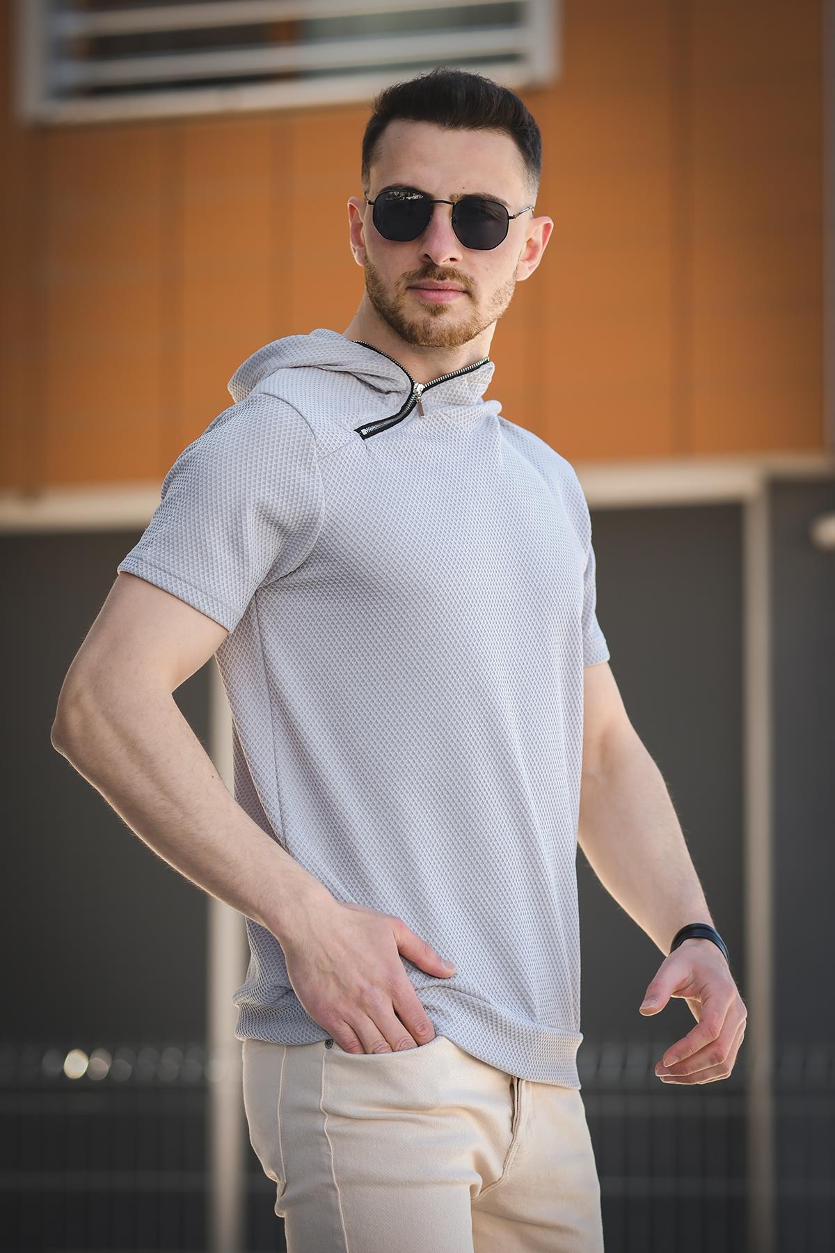 Valery Slim Fit Dokulu Fermuar Detaylı Kapüşonlu Erkek Tshirt