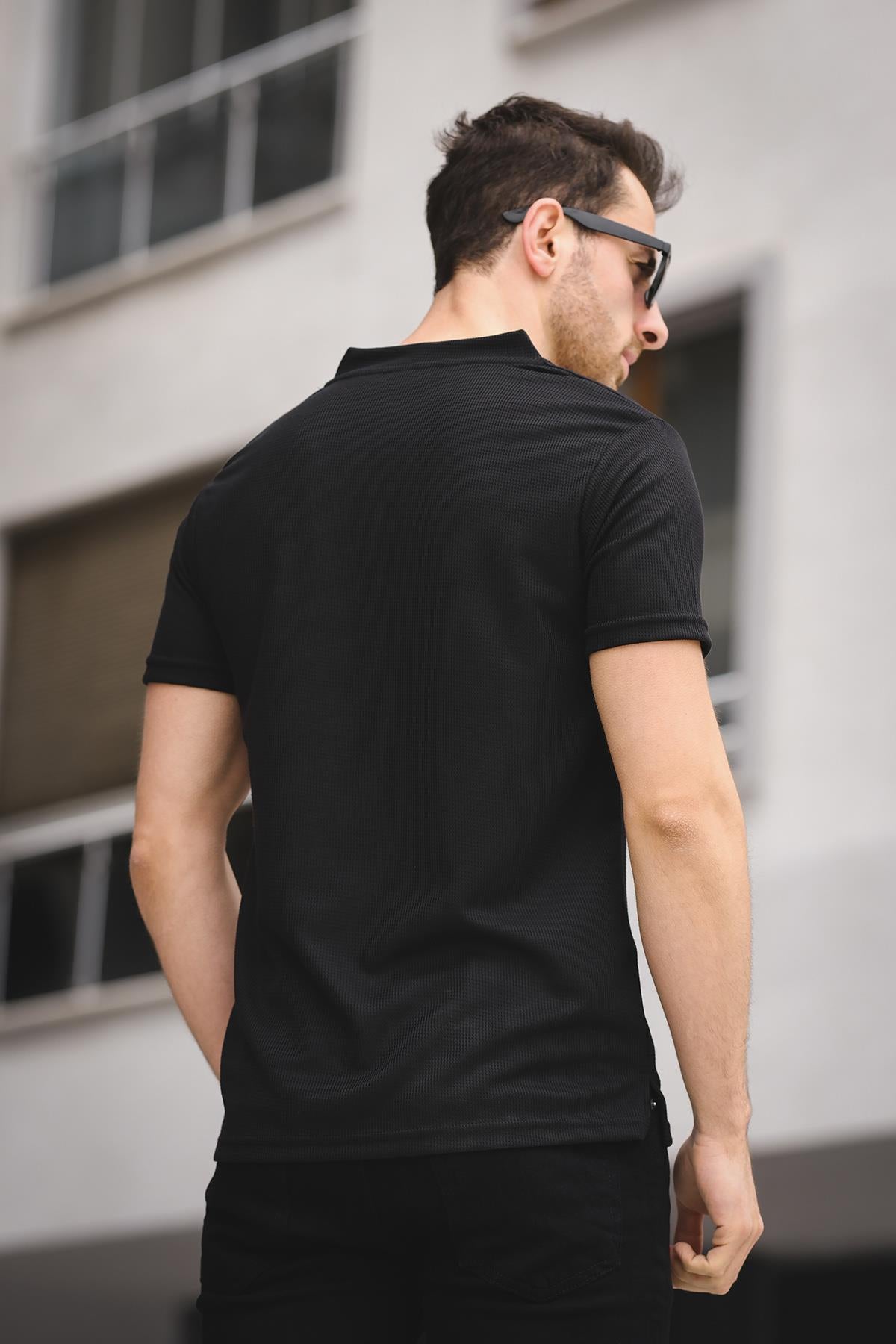 Burchard Üçgen Biyeli Waffle Slim Fit V Yaka Erkek Tshirt