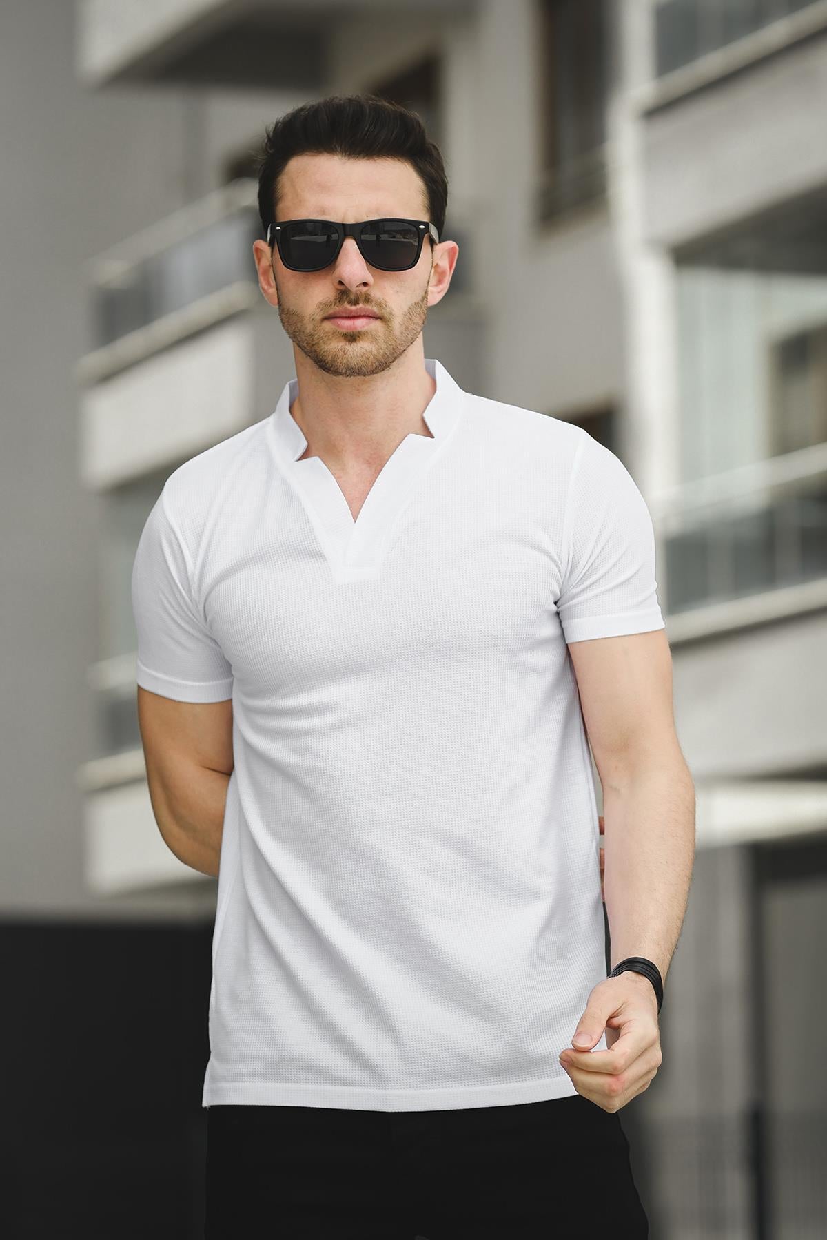 Burchard Üçgen Biyeli Waffle Slim Fit V Yaka Erkek Tshirt