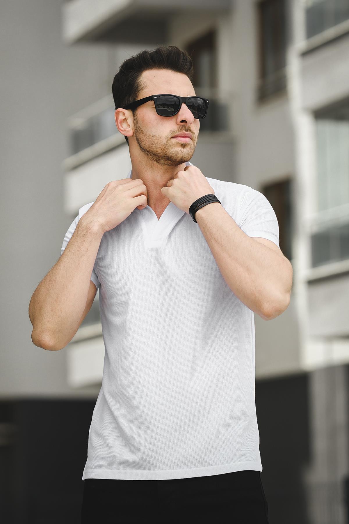 Burchard Üçgen Biyeli Waffle Slim Fit V Yaka Erkek Tshirt