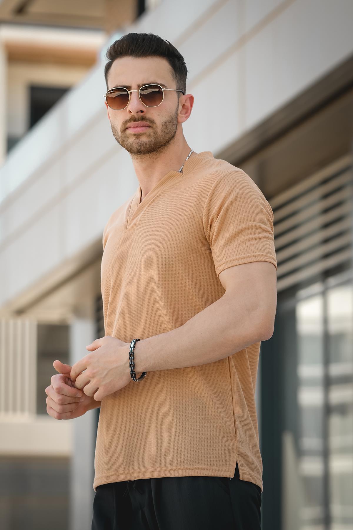 Burchard Üçgen Biyeli Waffle Slim Fit V Yaka Erkek Tshirt