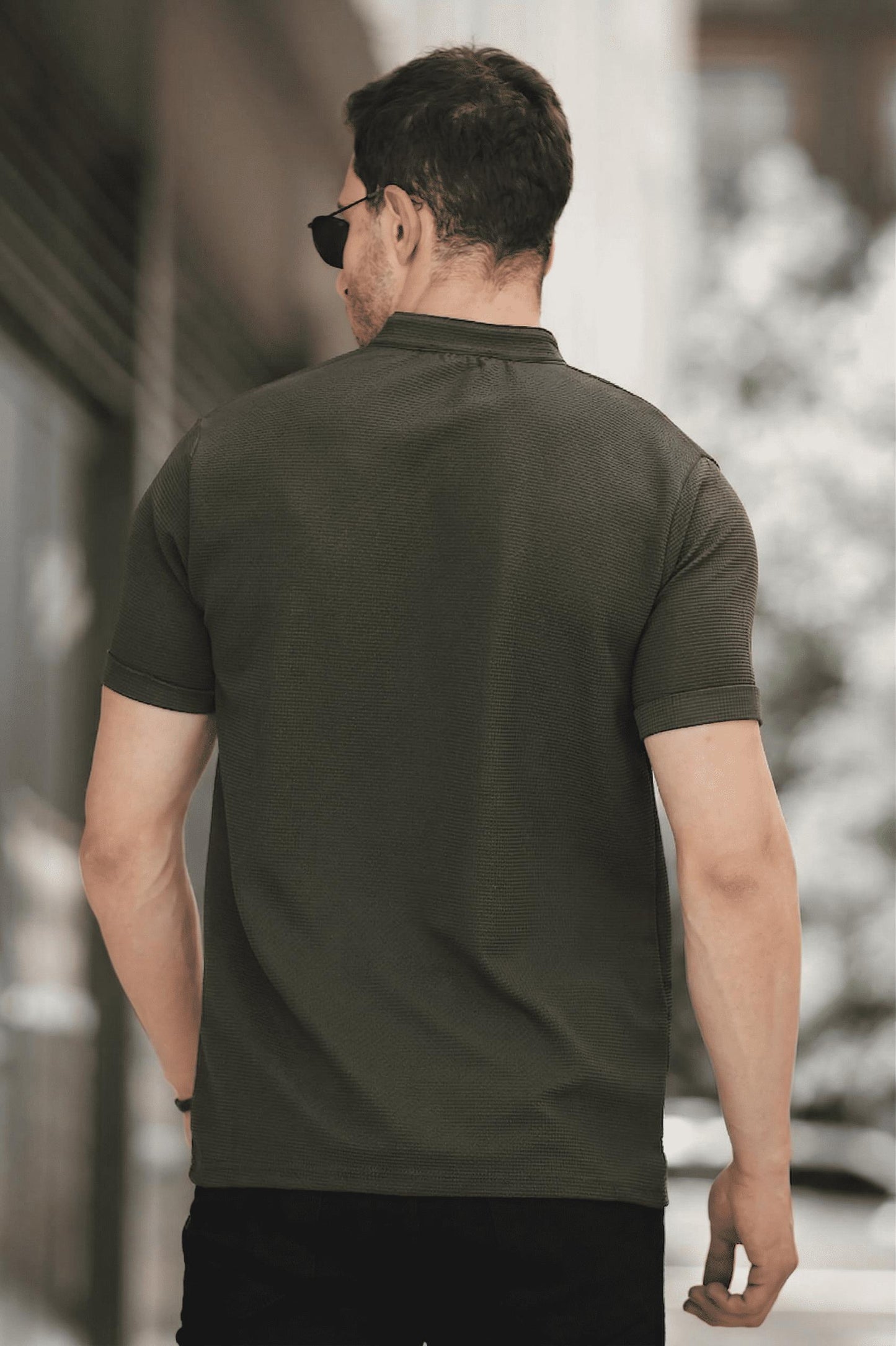 Dennie Tek Cep Gizli Düğmeli Waffle Kumaş Slim Kısa Kol Hakim Yaka Erkek Gömlek