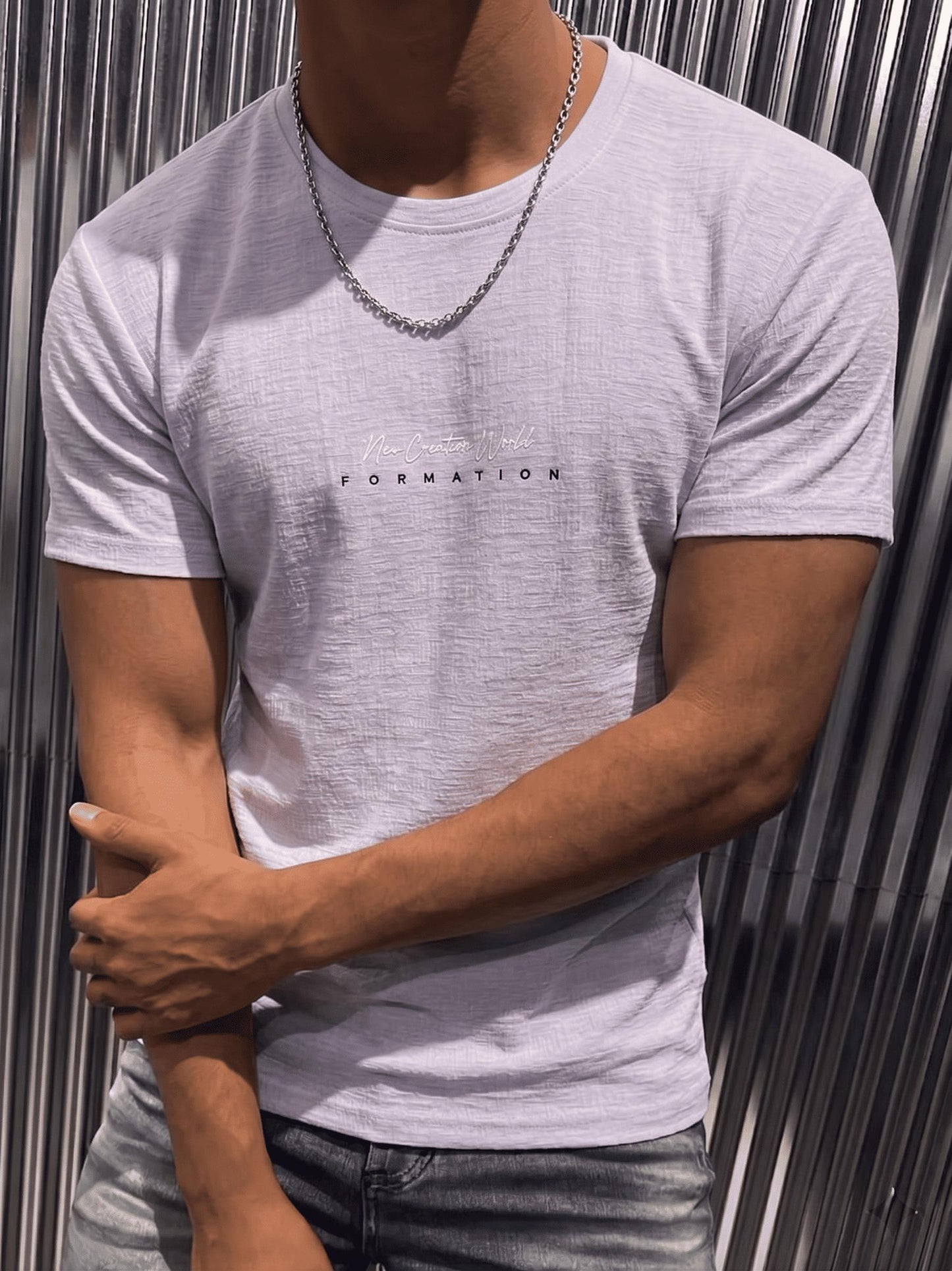 Formation Flok Baskılı Kabuk Desen Slim Fit Erkek Likralı Tişört