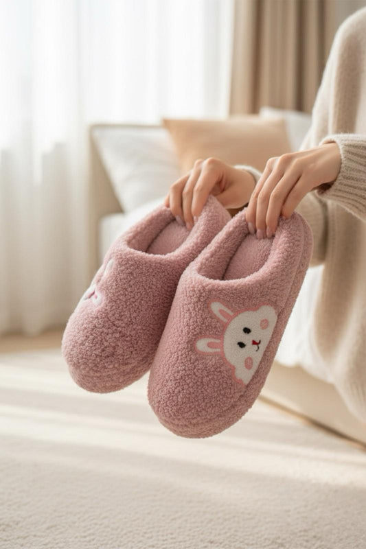 Ft 101 Tavşan Nakışlı Kadın Ev Terliği Peluş Terlik Çeyiz ve Bohça Terliği Ses Yapmaz Kalın Taban