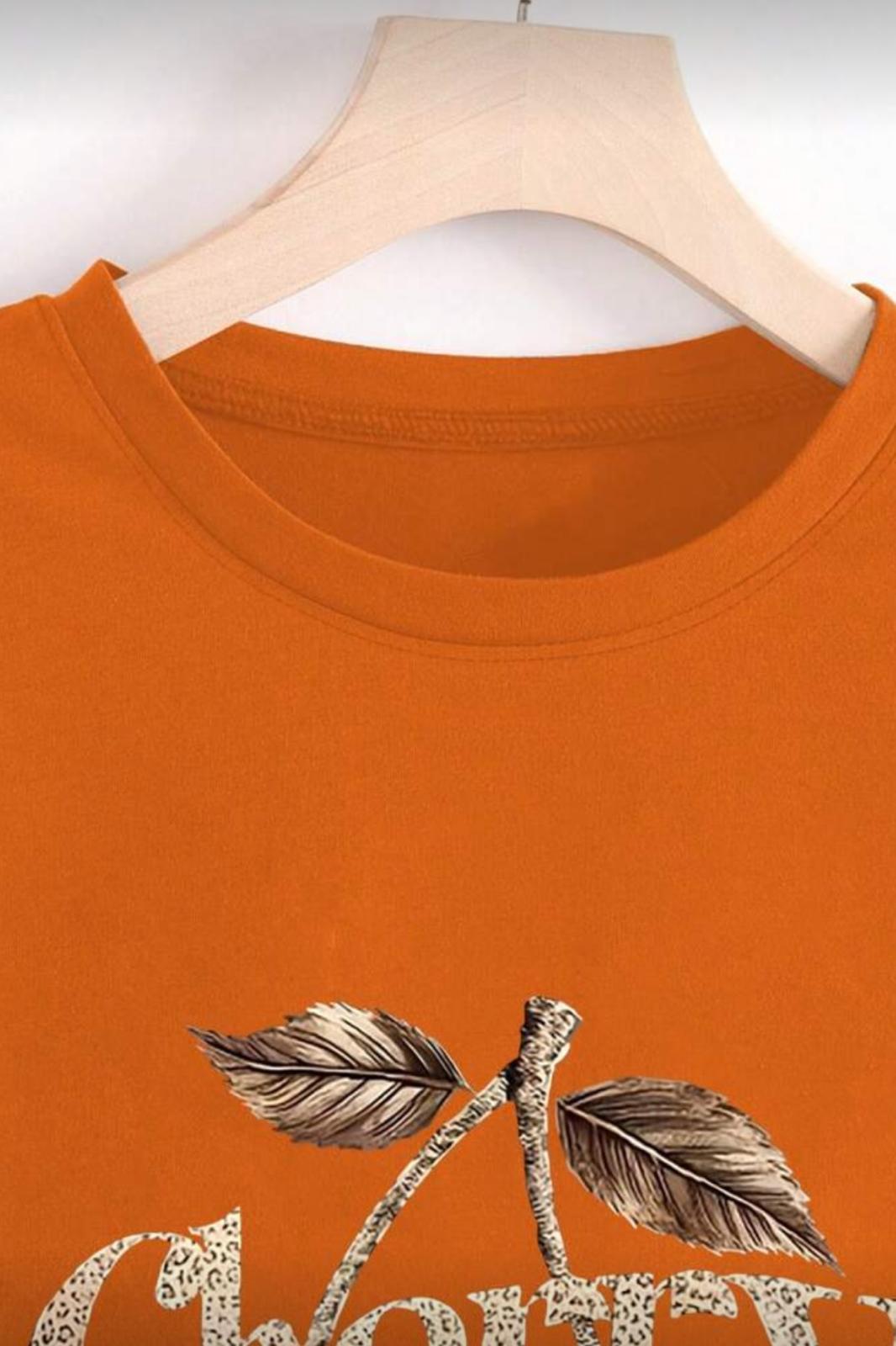 Gold Cherry Kadın Oversize Ön Baskılı Bisiklet Yaka Pamuklu T-Shirt Rahat Kesim