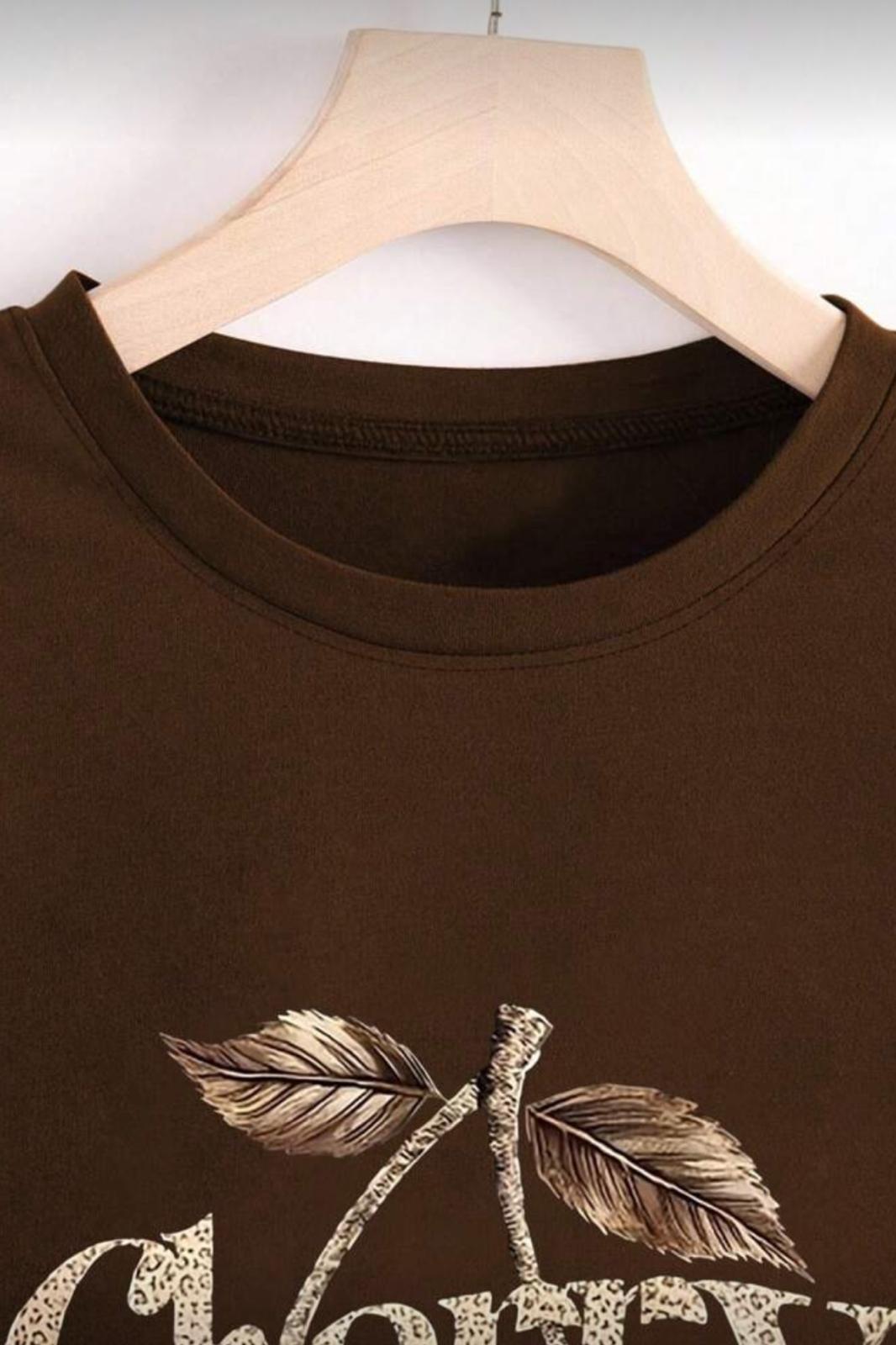 Gold Cherry Kadın Oversize Ön Baskılı Bisiklet Yaka Pamuklu T-Shirt Rahat Kesim