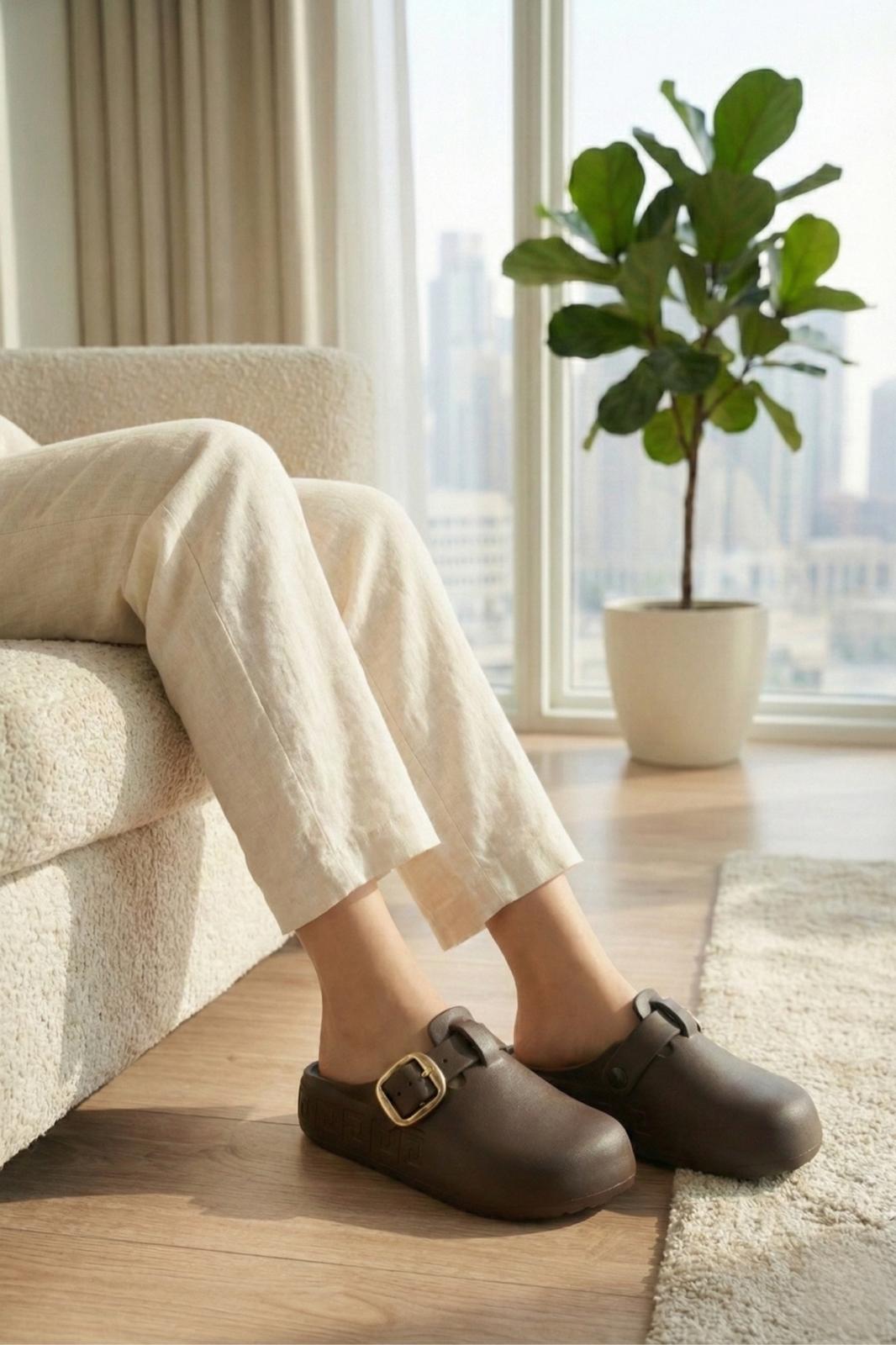 Lovi Kadın Gold Tokalı Geometrik Desenli Comfort Clog Kadın Terlik Lüks Tasarım