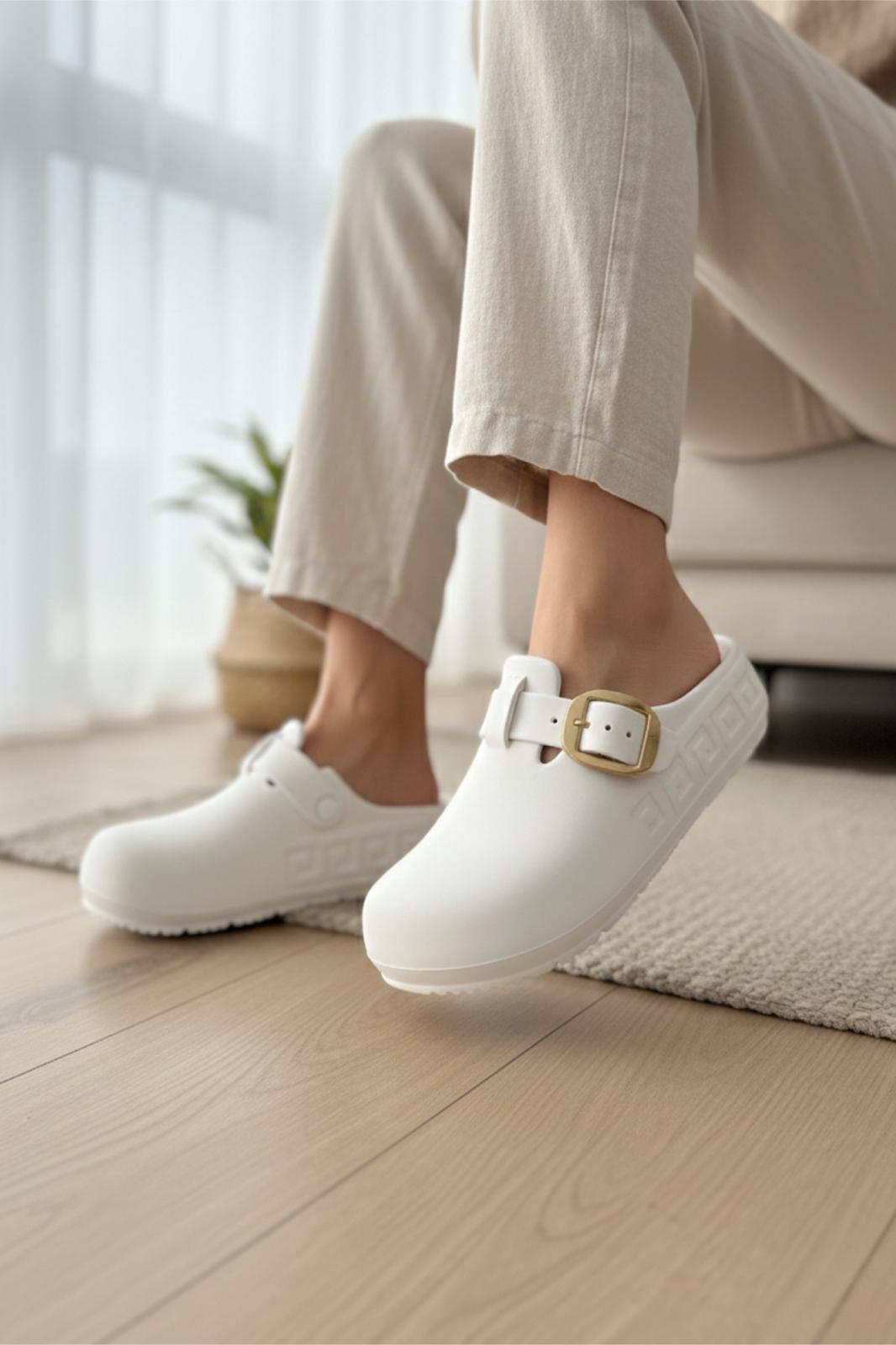 Lovi Kadın Gold Tokalı Geometrik Desenli Comfort Clog Kadın Terlik Lüks Tasarım
