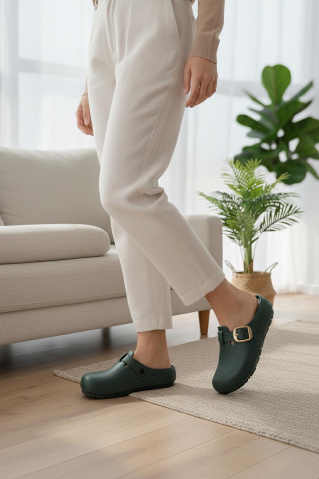 Lovi Kadın Gold Tokalı Geometrik Desenli Comfort Clog Kadın Terlik Lüks Tasarım