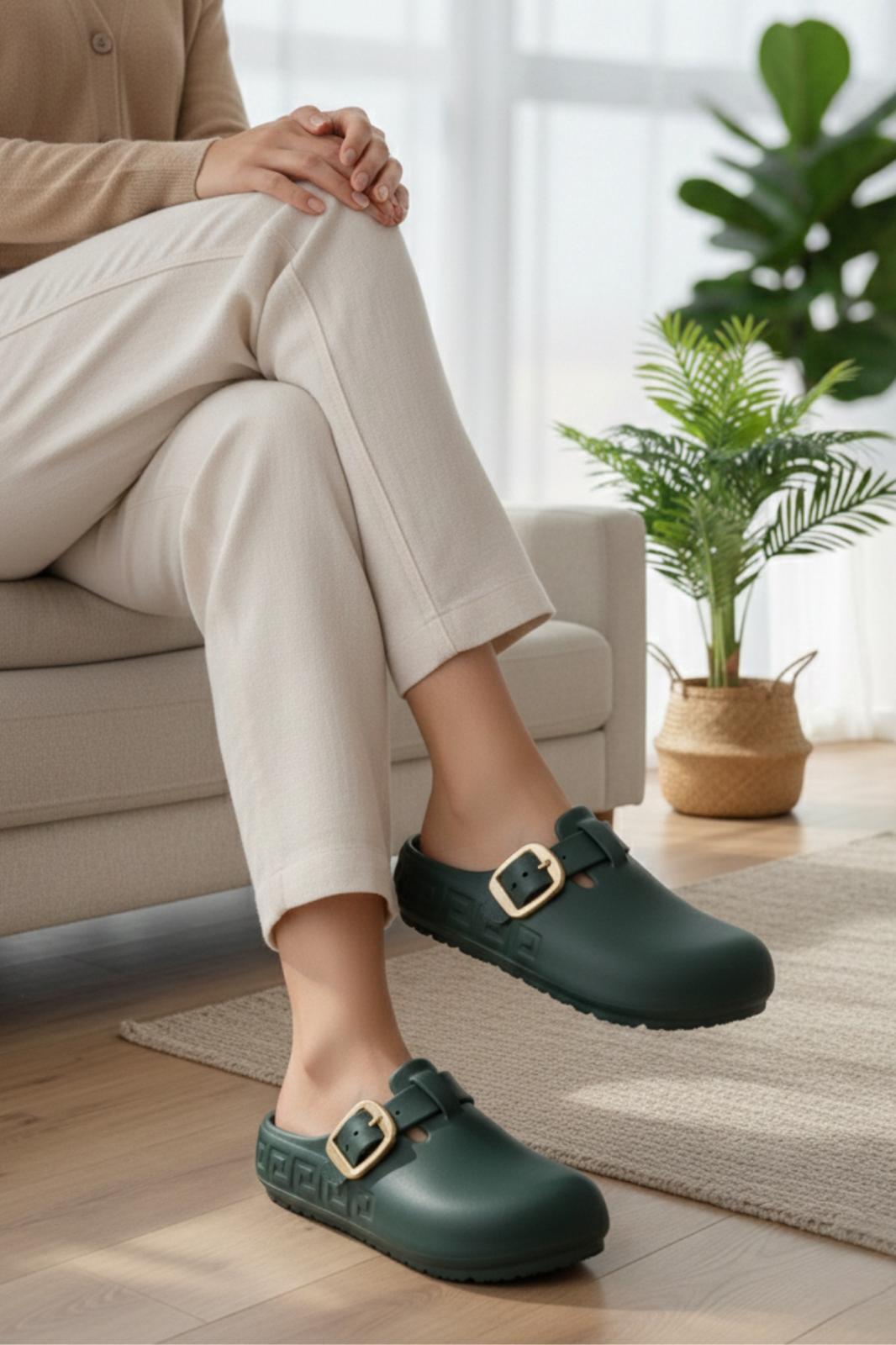 Lovi Kadın Gold Tokalı Geometrik Desenli Comfort Clog Kadın Terlik Lüks Tasarım