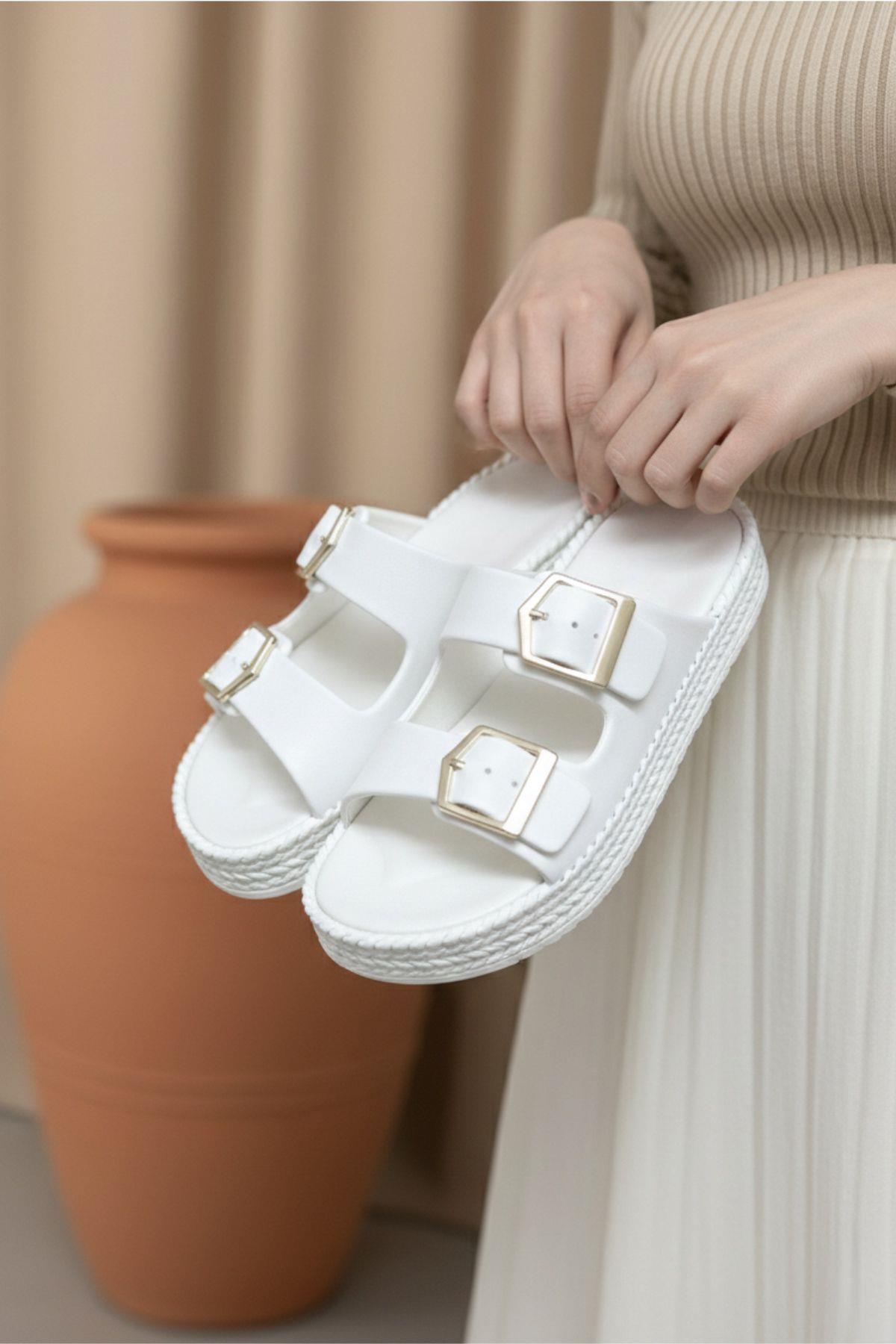 Lovi Z044 Metal Toka Detaylı Platform Taban Kadın Terlik Şehirli Stil