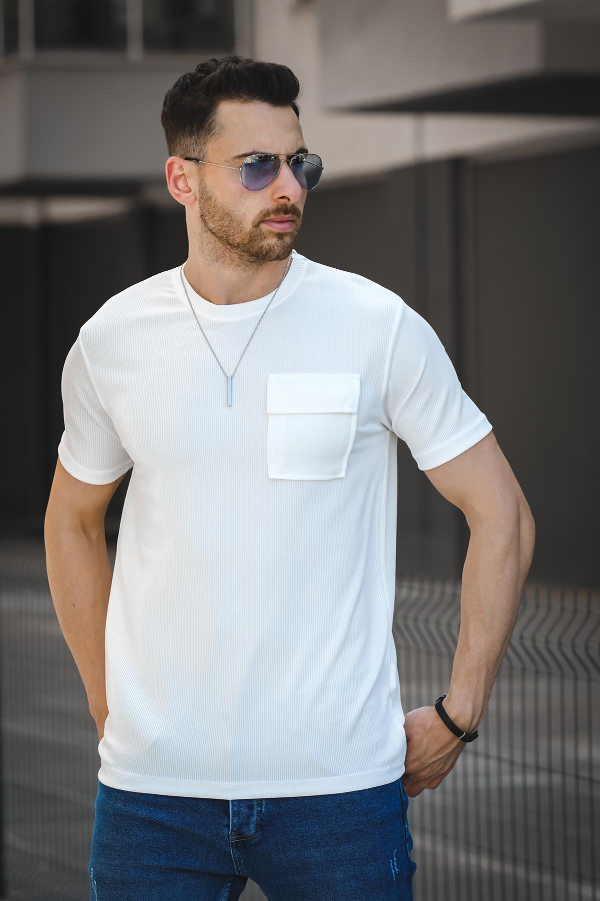 Mela Kolye Hediyeli Tek Cep Slim Fit Likralı Erkek Tshirt