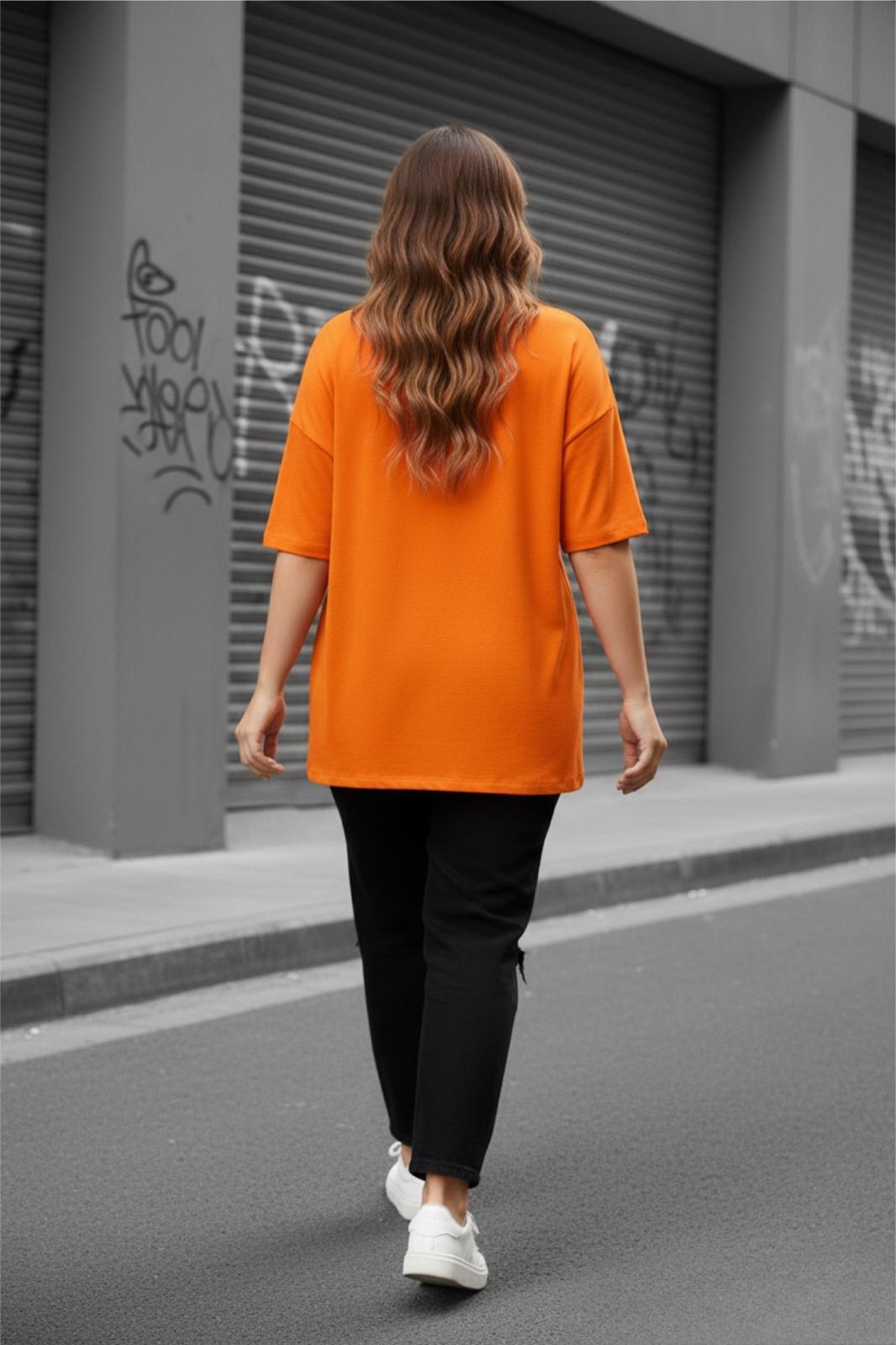 Mily Kadın Büyük Beden Battal Basic Bisiklet Yaka Pamuklu T-Shirt Rahat Kesim Unisex Sevgili Kombini