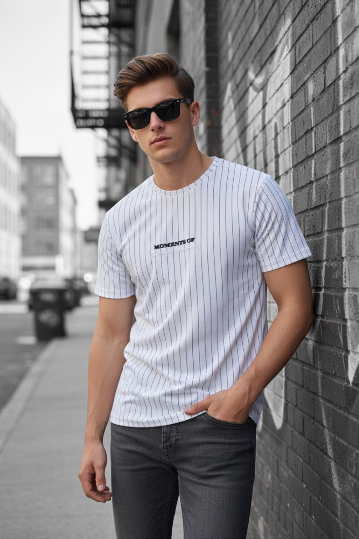 Moments Of Baskılı İnce Çizgili Premium Jakarlı Slim Fit Likralı Erkek T-Shirt