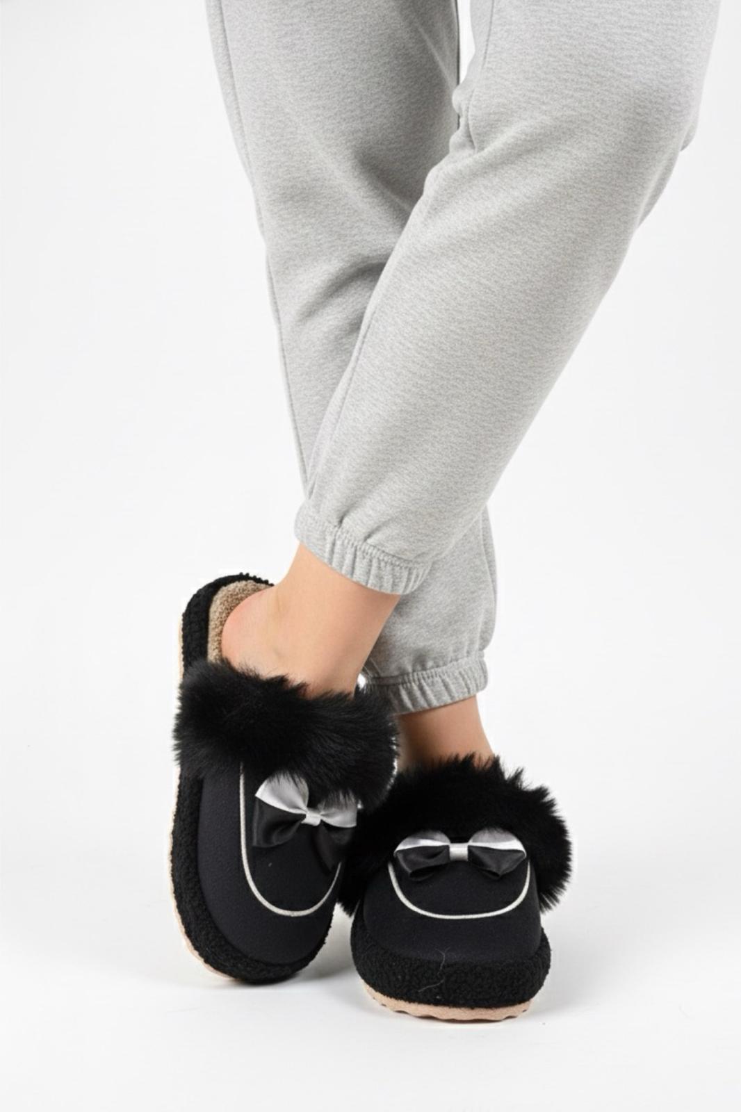 Romy Kurdela Kadın Ev Terliği Peluş Ev Terliği Ses Yapmaz Taban Sıcak Şık Kürklü Terlik