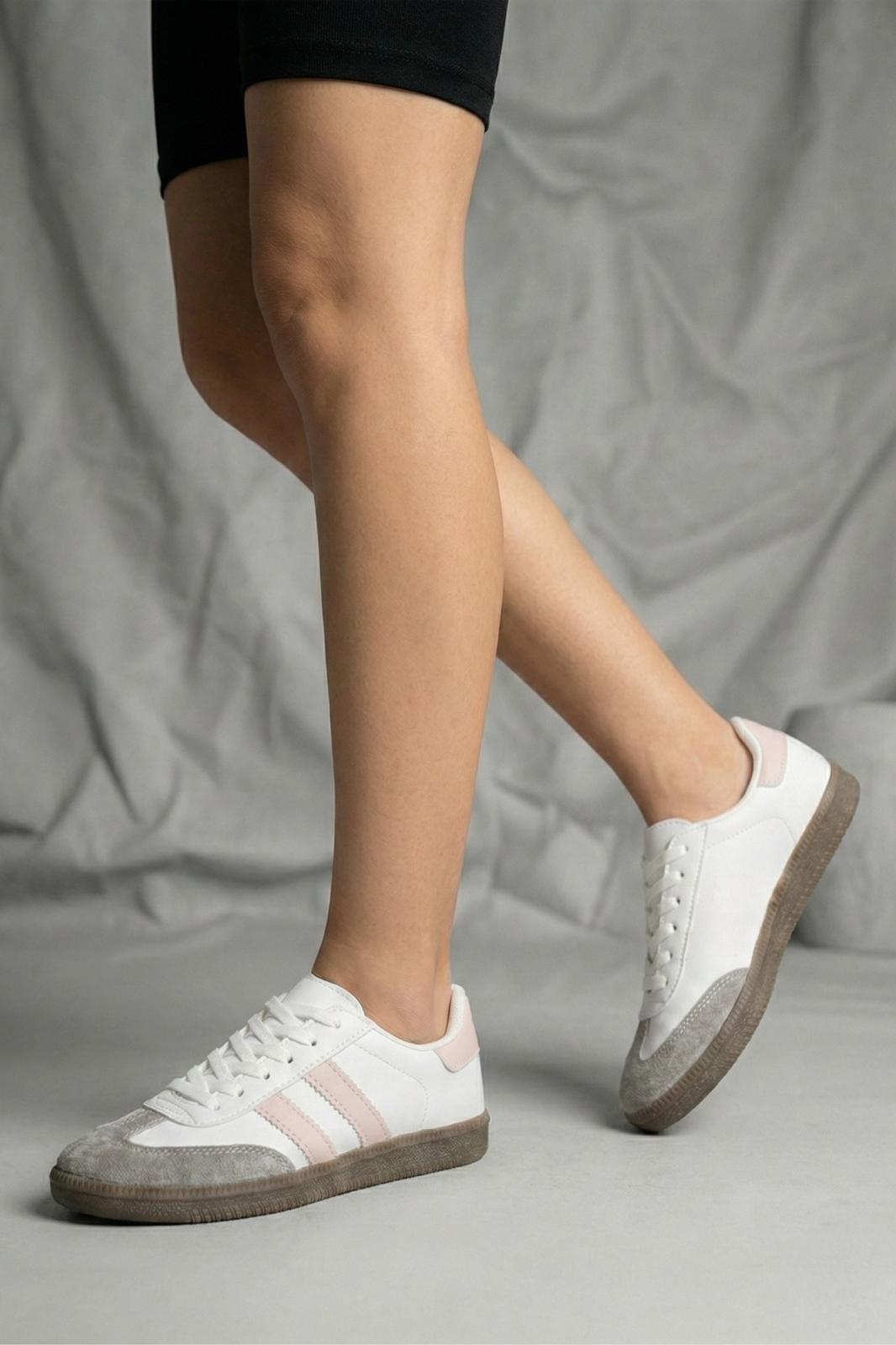 Sany Retro Hafif Rahat Taban Bağcıklı Kadın Sneaker
