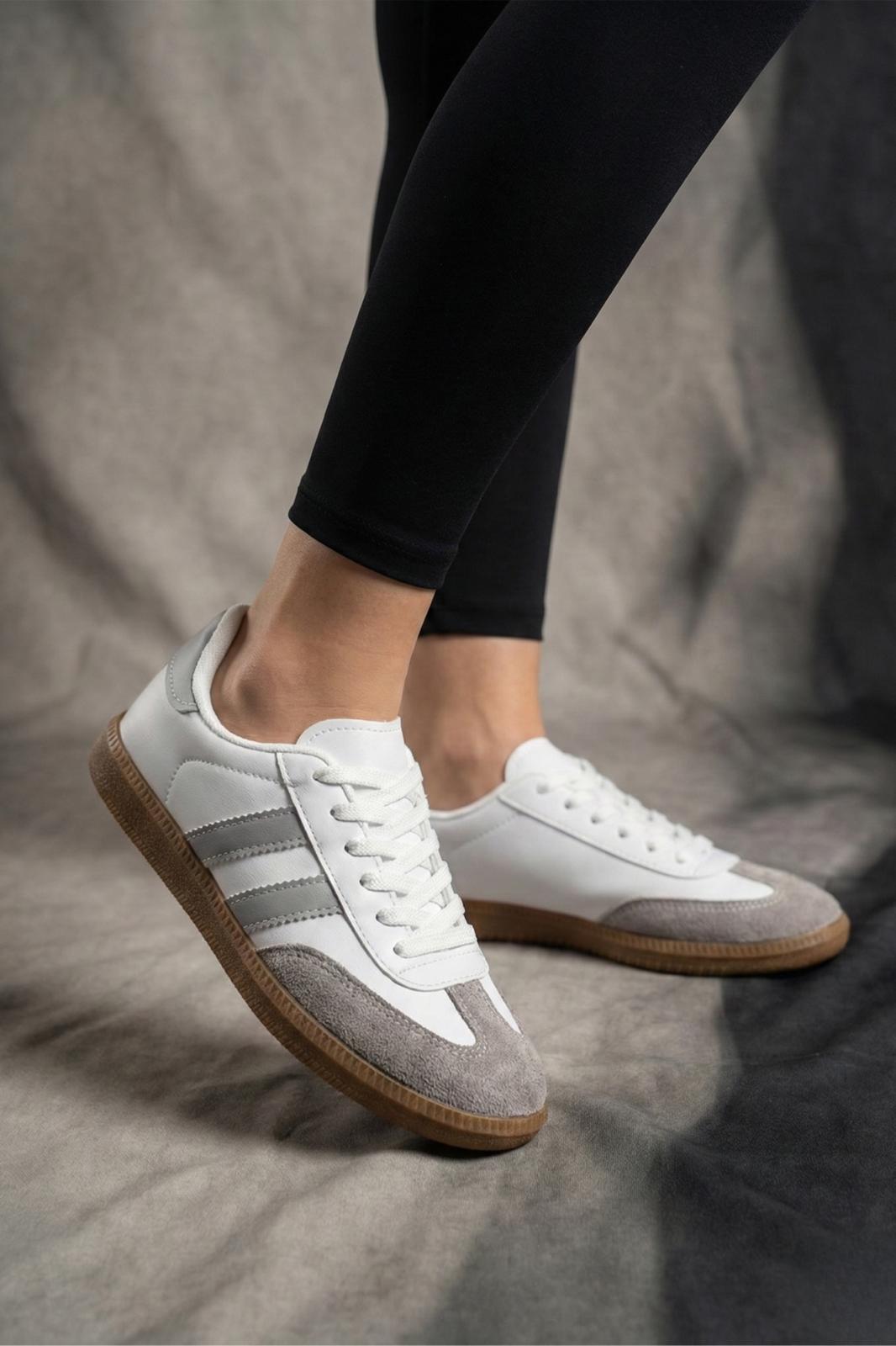 Sany Retro Hafif Rahat Taban Bağcıklı Kadın Sneaker
