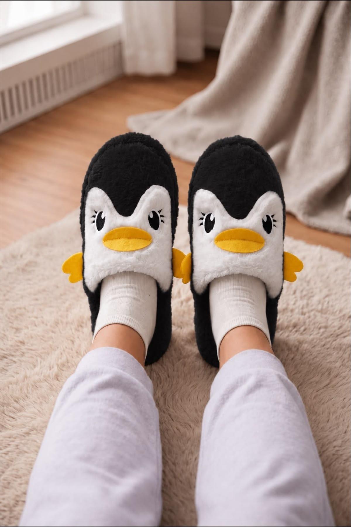 Şirin Penguen Figürlü Kışlık Kadın Panduf – Yumuşacık & Sıcak Tutan Hediye Peluş Ev Terliği