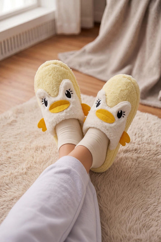 Şirin Penguen Figürlü Kışlık Kadın Panduf – Yumuşacık & Sıcak Tutan Hediye Peluş Ev Terliği