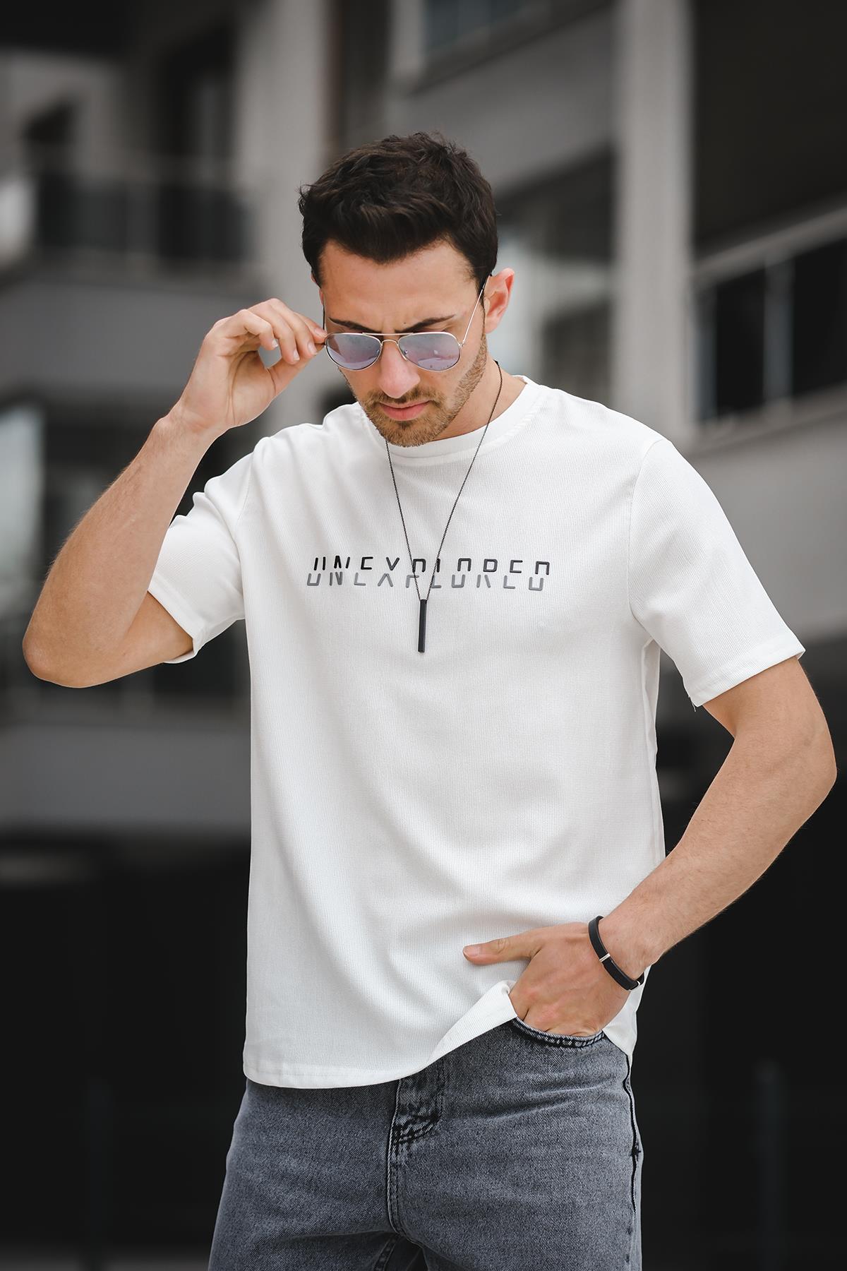 Unexplored Baskılı Comfort Fit Bisiklet Yaka Likralı Erkek Tshirt