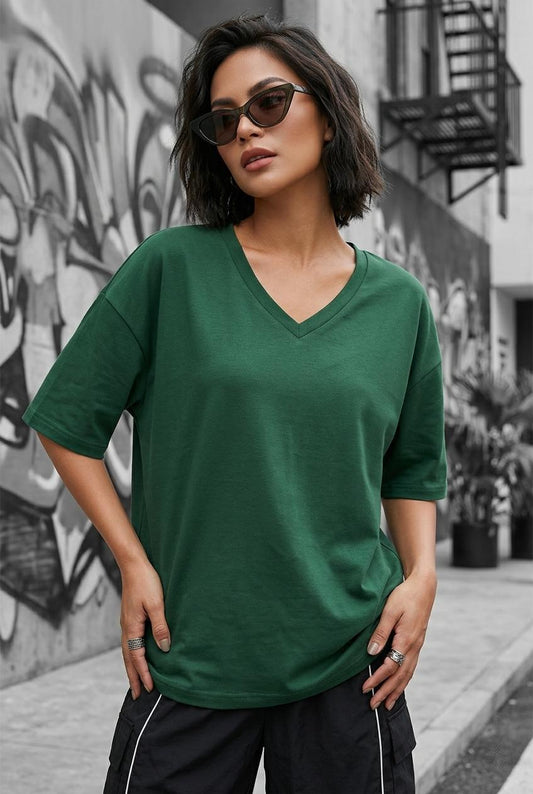 Zey Oversize V Yaka Basic Kadın Tişört - Düşük Omuzlu Salaş Kesim