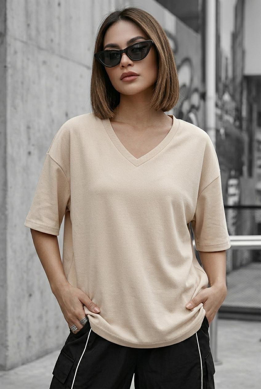 Zey Oversize V Yaka Basic Kadın Tişört - Düşük Omuzlu Salaş Kesim